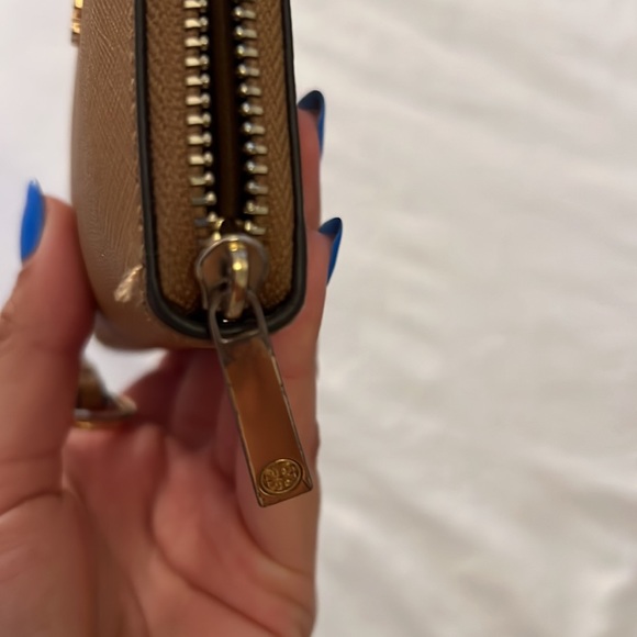 Tory Burch Wallet - Picture 5 of 7